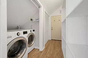 1427 W Superior St, Chicago, IL 60642 - Photo 18