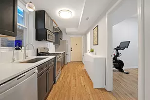 1427 W Superior St, Chicago, IL 60642 - Photo 6