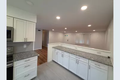 930 Dorncliff Lane, Buffalo Grove, IL 60089 - Photo 6