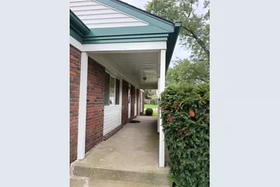 930 Dorncliff Lane, Buffalo Grove, IL 60089 - Photo 2