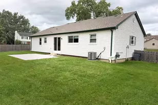 930 Dorncliff Ln, Buffalo Grove, IL 60089 - Photo 16