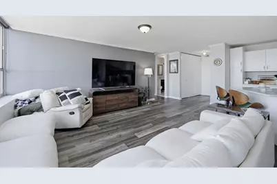 655 W Irving Park Road #3404, Chicago, IL 60613 - Photo 6