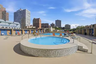 655 W Irving Park Rd, Chicago, IL 60613 - Photo 18