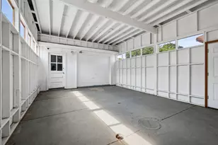 6118 N Kimball Ave, Chicago, IL 60659 - Photo 32