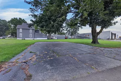 132 N Franklin Street, Byron, IL 61010 - Photo 2