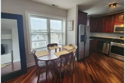 3335 W Belle Plaine Avenue #3A, Chicago, IL 60618 - Photo 4
