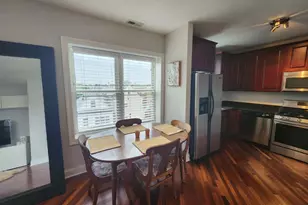 3335 W Belle Plaine Ave, Chicago, IL 60618 - Photo 4