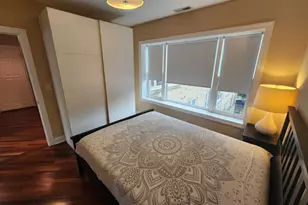 3335 W Belle Plaine Ave, Chicago, IL 60618 - Photo 14