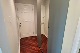 3335 W Belle Plaine Ave, Chicago, IL 60618 - Photo 12