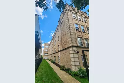 3335 W Belle Plaine Avenue #3A, Chicago, IL 60618 - Photo 1