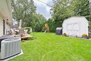 611 S Orchid Path, McHenry, IL 60050 - Photo 18