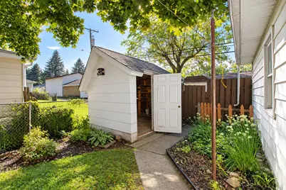 1423 N Raynor Avenue, Joliet, IL 60435 - Photo 34