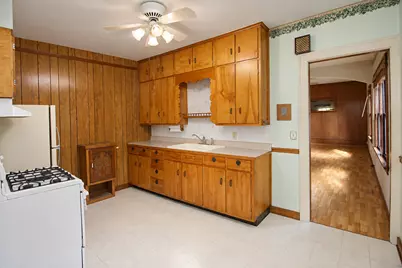 1423 N Raynor Avenue, Joliet, IL 60435 - Photo 18