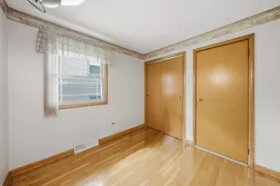 3019 Green St, Steger, IL 60475 - Photo 12