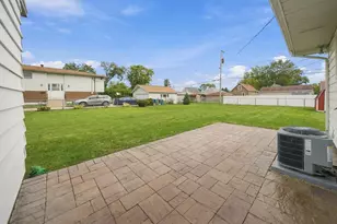 3019 Green St, Steger, IL 60475 - Photo 16