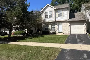1404 W Split Oak Cir, Round Lake Beach, IL 60073 - Photo 2