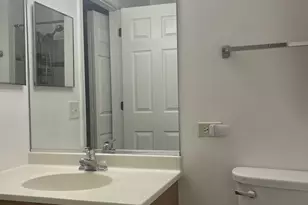 1404 W Split Oak Cir, Round Lake Beach, IL 60073 - Photo 16