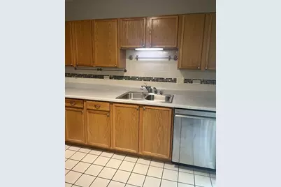 1404 W Split Oak Circle, Round Lake Beach, IL 60073 - Photo 12