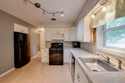 1127 Santa Rosa Avenue, Wheaton, IL 60187 - Photo 8