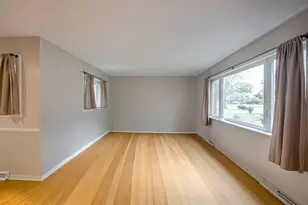 1127 Santa Rosa Ave, Wheaton, IL 60187 - Photo 4