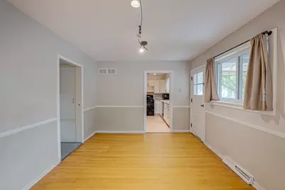 1127 Santa Rosa Avenue, Wheaton, IL 60187 - Photo 6