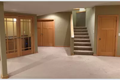 257 N Schryver Avenue, Woodstock, IL 60098 - Photo 6