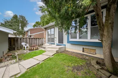 333 Colony Green Drive, Bloomingdale, IL 60108 - Photo 2