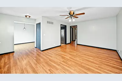 333 Colony Green Drive, Bloomingdale, IL 60108 - Photo 8