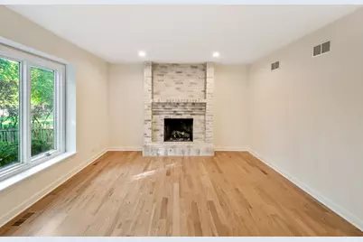 710 Alexandria Drive, Naperville, IL 60565 - Photo 24