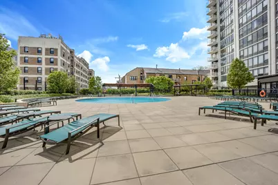 3930 N Pine Grove Avenue #2111, Chicago, IL 60613 - Photo 32