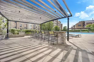 3930 N Pine Grove Ave, Chicago, IL 60613 - Photo 30