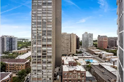 3930 N Pine Grove Avenue #2111, Chicago, IL 60613 - Photo 8