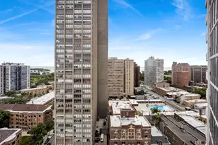 3930 N Pine Grove Ave, Chicago, IL 60613 - Photo 8