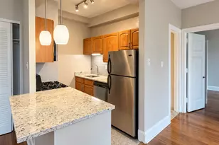 3170 N Sheridan Rd, Chicago, IL 60657 - Photo 8