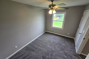 1463 Moluf St, Dekalb, IL 60115 - Photo 14