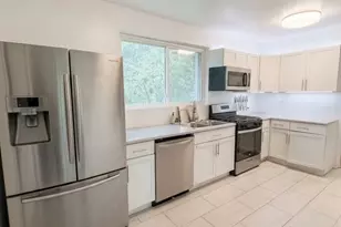 1133 E 81st Pl, Chicago, IL 60619 - Photo 6