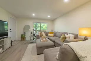 6612 W 64th Pl, Chicago, IL 60638 - Photo 2