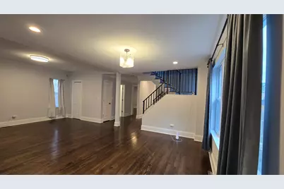 7951 S Blackstone Avenue, Chicago, IL 60619 - Photo 8
