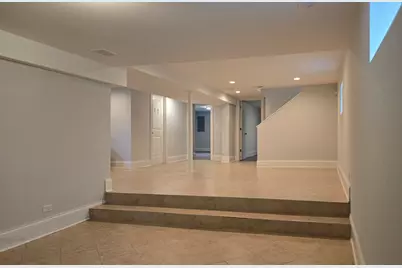 7951 S Blackstone Avenue, Chicago, IL 60619 - Photo 38