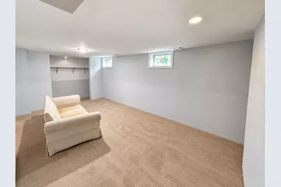 2039 Cherry Avenue, Hanover Park, IL 60133 - Photo 12