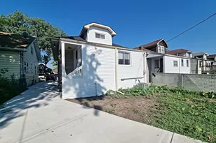 2123 S 10th Ave, Maywood, IL 60153 - Photo 4