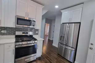 2123 S 10th Ave, Maywood, IL 60153 - Photo 12