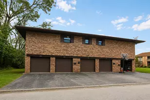 19428 Oak Ave, Country Club Hills, IL 60478 - Photo 2