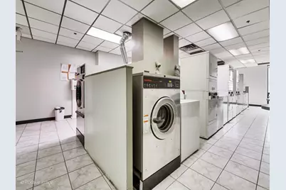 70 W Huron Street #605, Chicago, IL 60654 - Photo 20