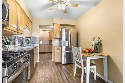 704 Elizabeth Drive #B, Wood Dale, IL 60191 - Photo 4