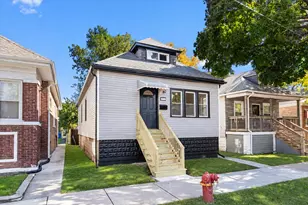 9331 S Woodlawn Ave, Chicago, IL 60619 - Photo 2