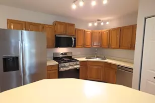 426 S 4th St, Saint Charles, IL 60174 - Photo 4