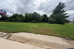 8539 E State St, Rockford, IL 61108 - Photo 1