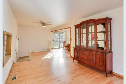 901 S Can Dota Avenue, Mount Prospect, IL 60056 - Photo 14