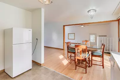 901 S Can Dota Avenue, Mount Prospect, IL 60056 - Photo 12